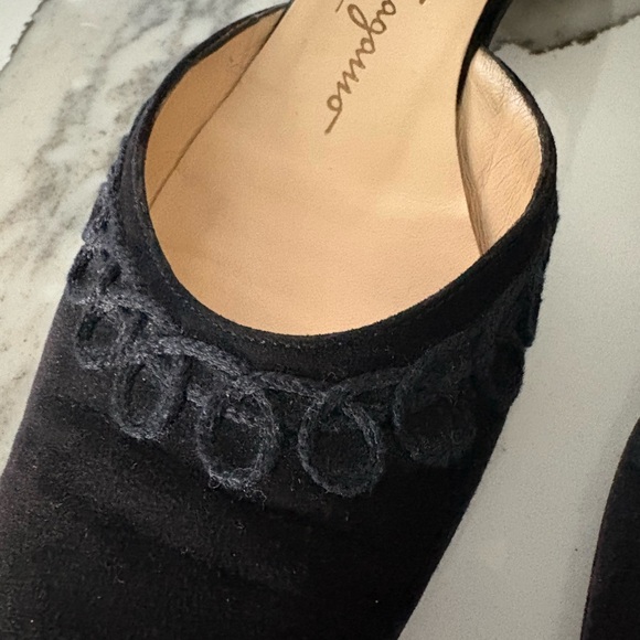 Salvatore Ferragamo boutique, black shoes, 7 - Picture 8 of 9